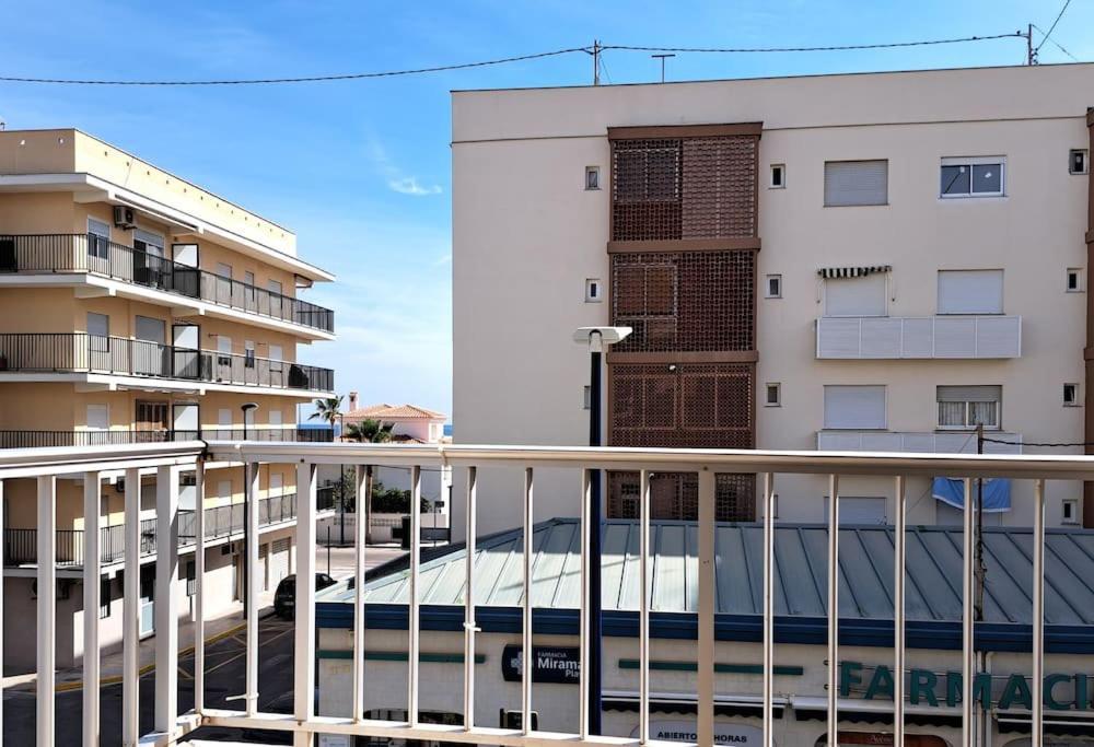 Apartament Amplio Piso Con Terraza A 50 M De Playa Miramar Zewnętrze zdjęcie